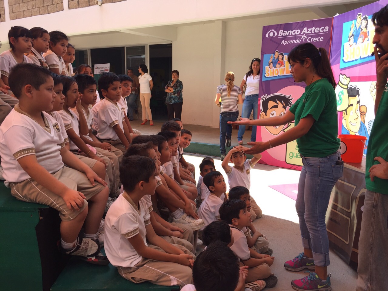 feria educacion financiera tuxla 0315-04.jpg